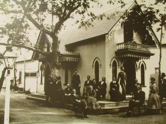 Foto antiga de acampamento metodista em Marta´s Vineyard, ao sul de Cape Cod, litoral de Massachusetts, nos Estados Unidos